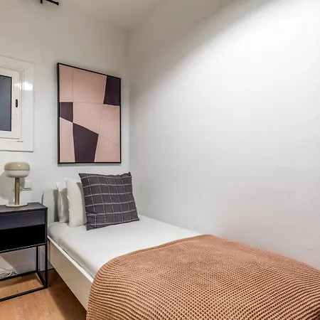 Blueground La Dreta De Leixample Balcony Bcn-130 公寓