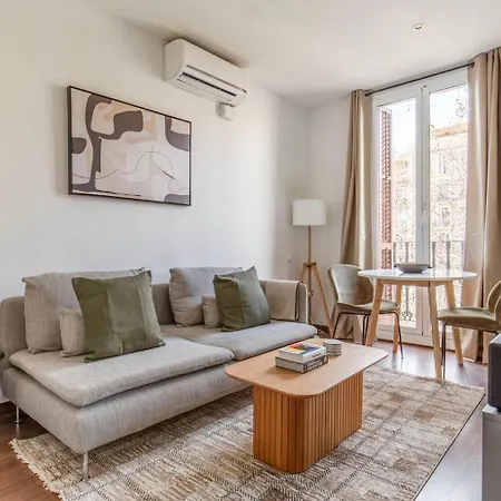Blueground La Dreta De Leixample Balcony Bcn-130 公寓 *
