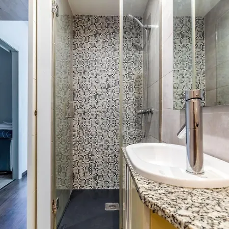 Blueground La Dreta De Leixample Balcony Bcn-130 Appartement Barcelona